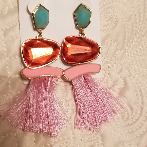 Jewelry - Tassel earrings